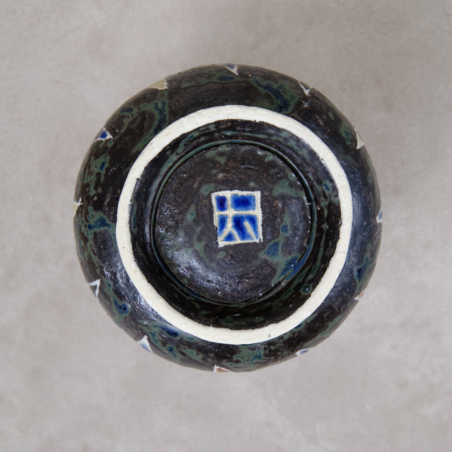 ワインカップ（黒） 幾何学模様 | 加守田 太郎