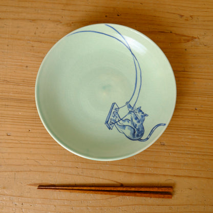 色絵八寸皿 ぶらんこ猫（清水焼） | 宮本 博