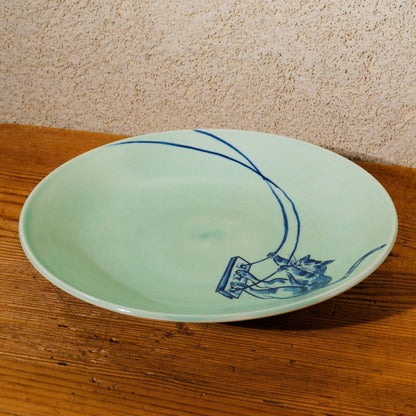 色絵八寸皿 ぶらんこ猫（清水焼） | 宮本 博