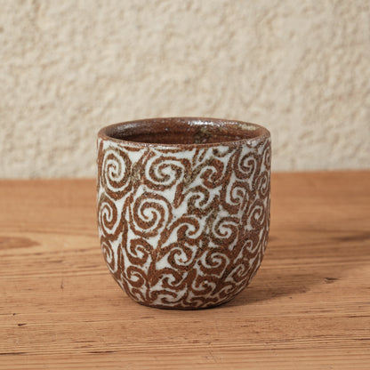 湯呑み小 象嵌唐草文 - 益子焼 - 01 | 松原 直之