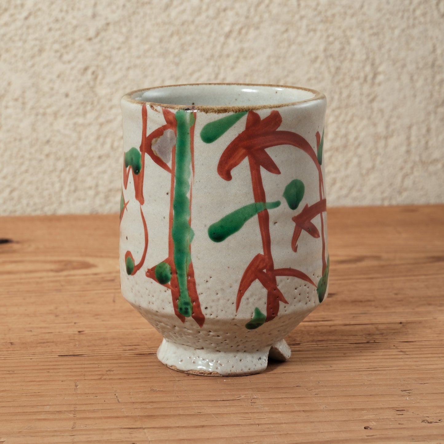 湯呑み 大 鉄絵・赤絵 唐草文 - 益子焼 - 02 | 松原 直之