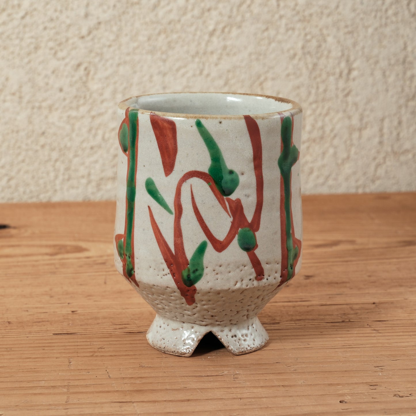 湯呑み 大 鉄絵・赤絵 唐草文 - 益子焼 - 04 | 松原 直之