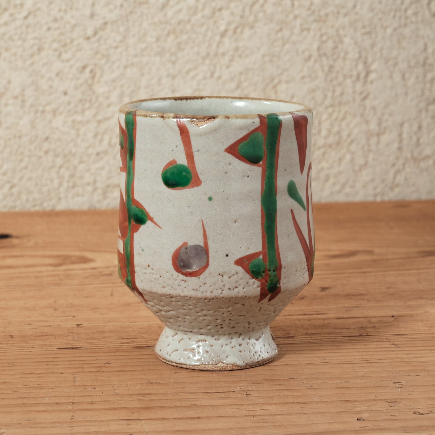 湯呑み 大 鉄絵・赤絵 唐草文 - 益子焼 - 04 | 松原 直之