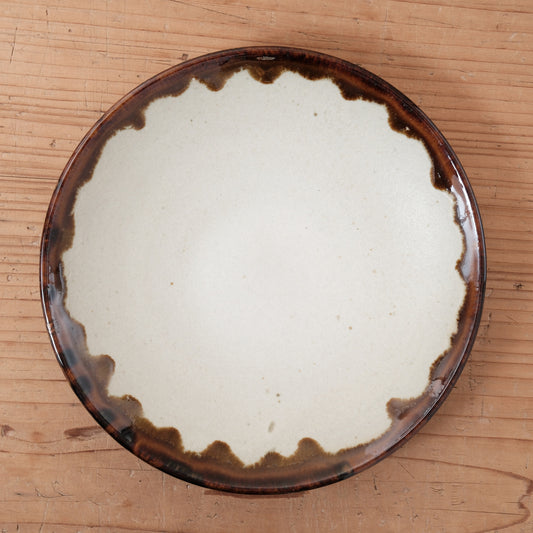 [ 村澤 享 ] 波縁取り7寸・中皿 飴糠釉 - 益子焼