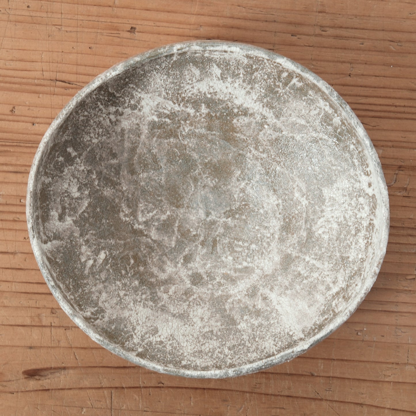 [ Emui ~笑無為~ ] <霞石~KASUMIISHI~> たゆみ鉢 幅約16.6cm×奥約15.8cm