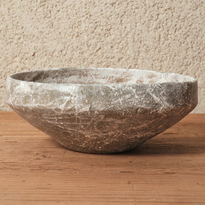 [ Emui ~笑無為~ ] <霞石~KASUMIISHI~> たゆみ鉢 幅約16.6cm×奥約15.8cm