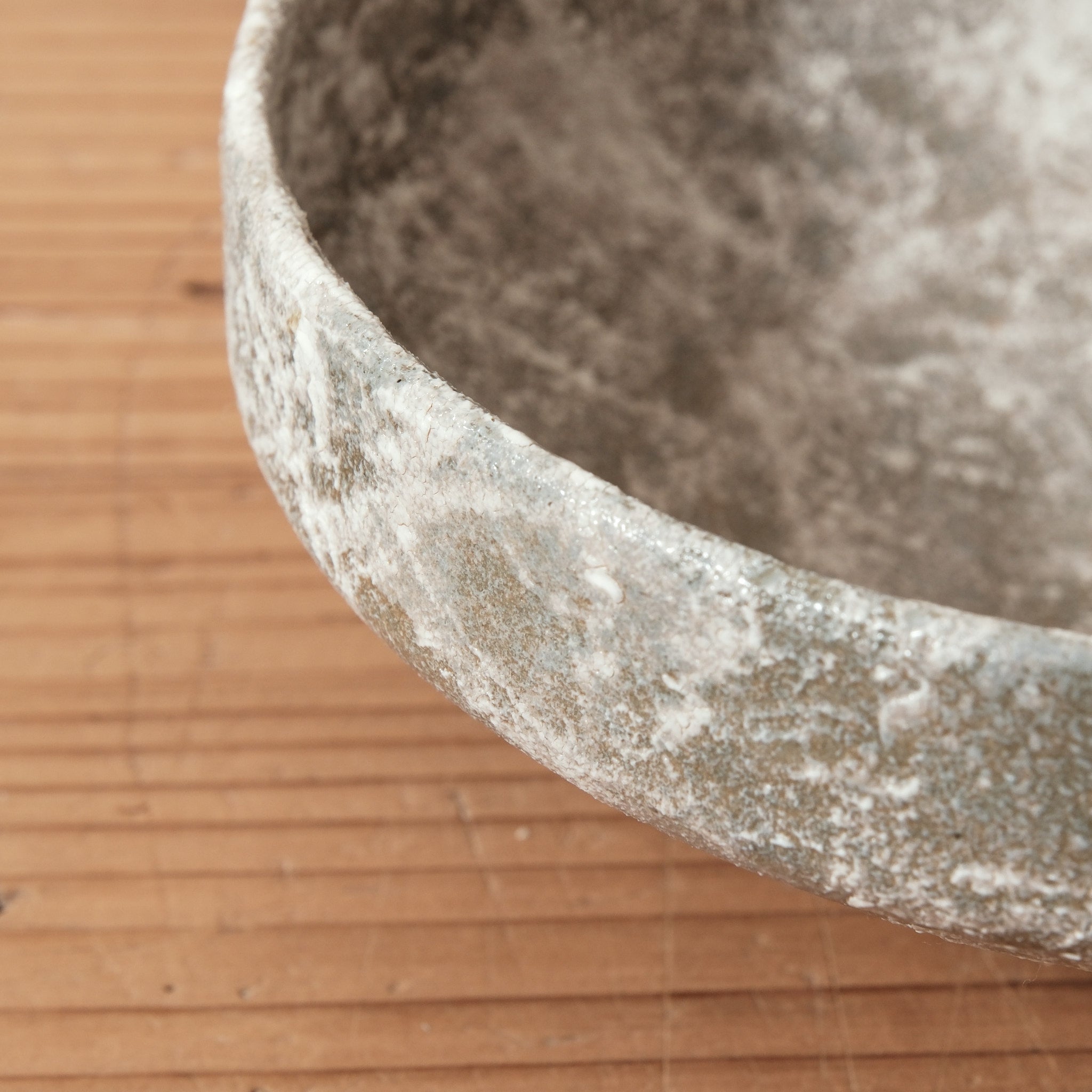 レア 希少 金海石 鑑賞 天然石 原石 置物 鑑賞石 鉢 冷麺鉢 小物入れ 天然石 珍品 希少 石英に付いた ブラックトルマリン 67kg 送料無料