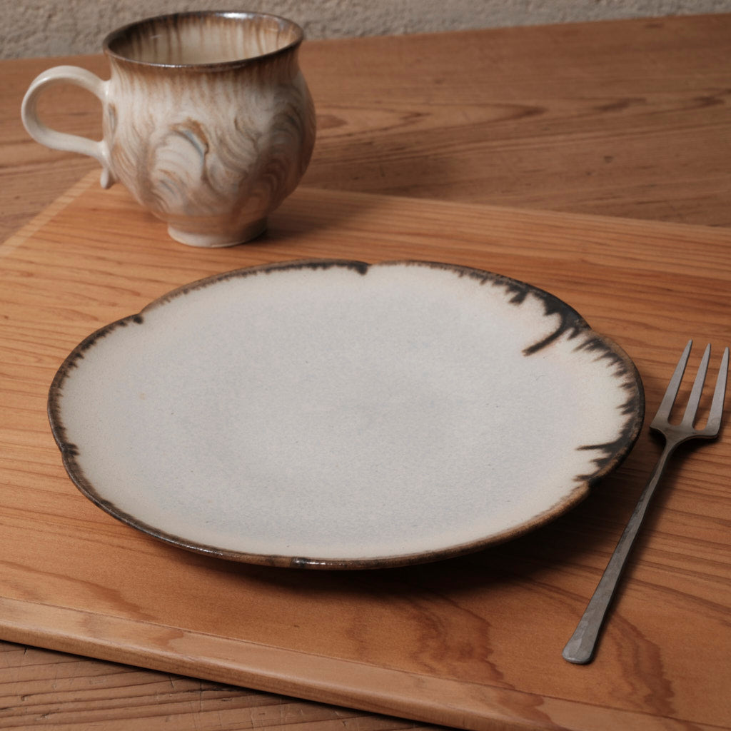 [ 松尾 亮佑 ] 輪花皿 18cm｜Brown