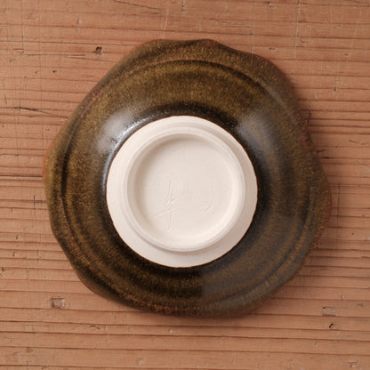 [ 北側 雄一 ] 平向付（稜花３弁） 窯変蕎麦釉