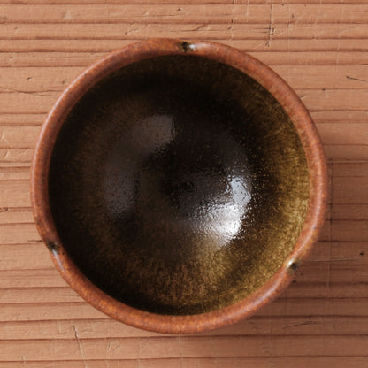 [ 北側 雄一 ] ぐい呑み（蕾）窯変蕎麦釉 -01