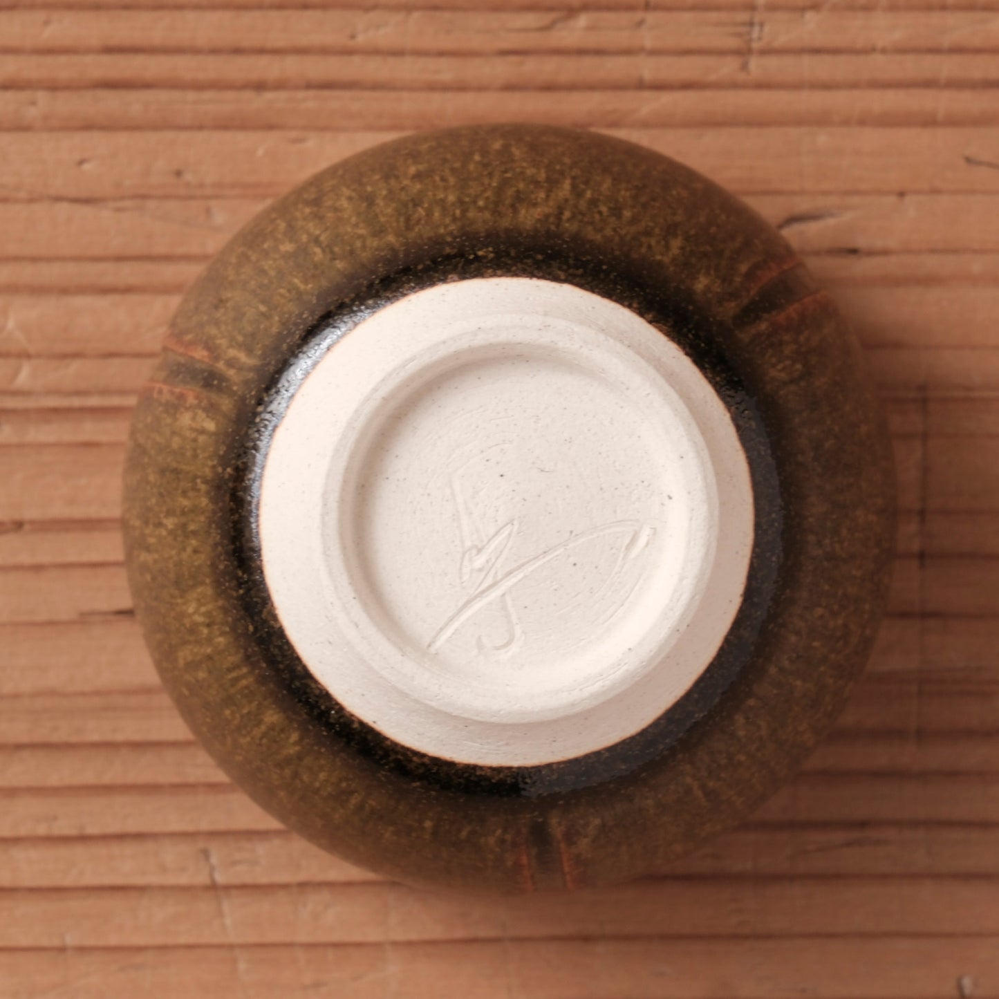 [ 北側 雄一 ] ぐい呑み（蕾）窯変蕎麦釉 -01