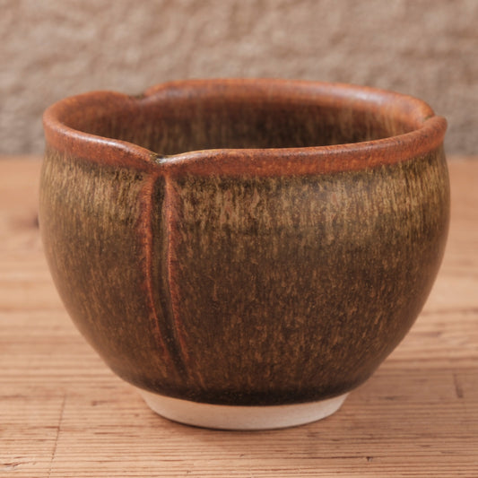 [ 北側 雄一 ] ぐい呑み（蕾）窯変蕎麦釉 -01