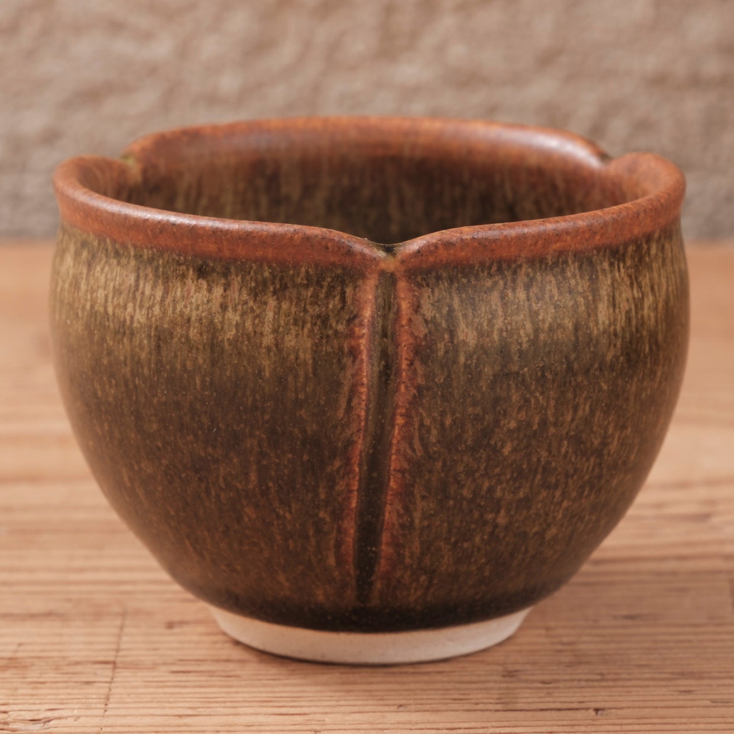 [ 北側 雄一 ] ぐい呑み（蕾）窯変蕎麦釉 -01