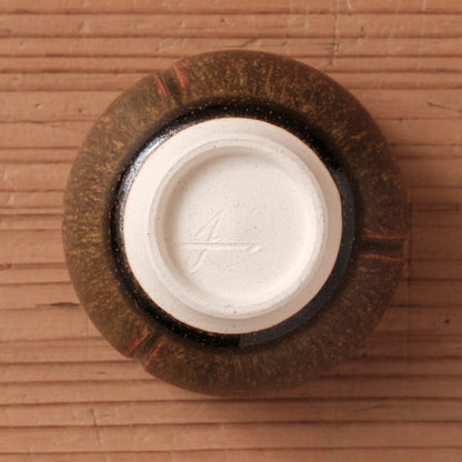 [ 北側 雄一 ] ぐい呑み（蕾）窯変蕎麦釉 -02