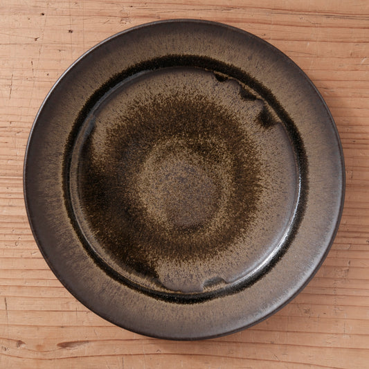 [ 北側 雄一 ] 七寸リム皿 窯変黒釉