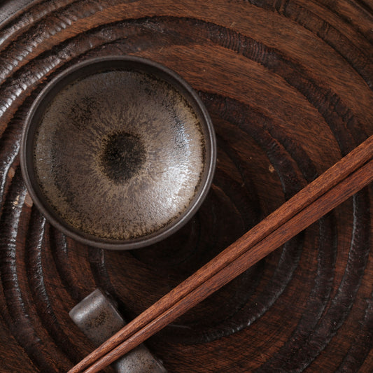 [ 北側 雄一 ] 切立豆皿 窯変黒釉