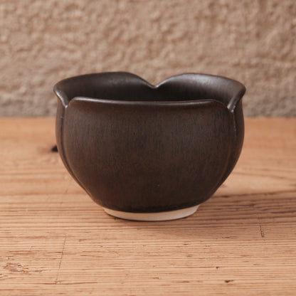 [ 北側 雄一 ] ぐい呑み（蕾） 窯変黒釉 -03