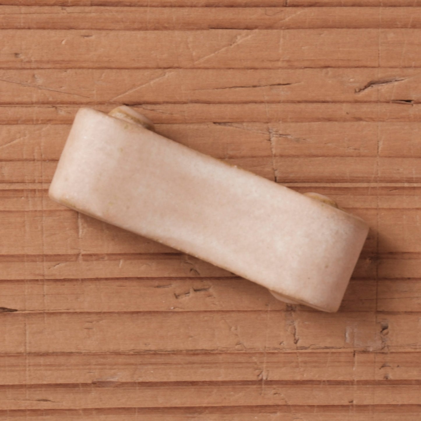 [ 北側 雄一 ] 箸置き 白砂釉