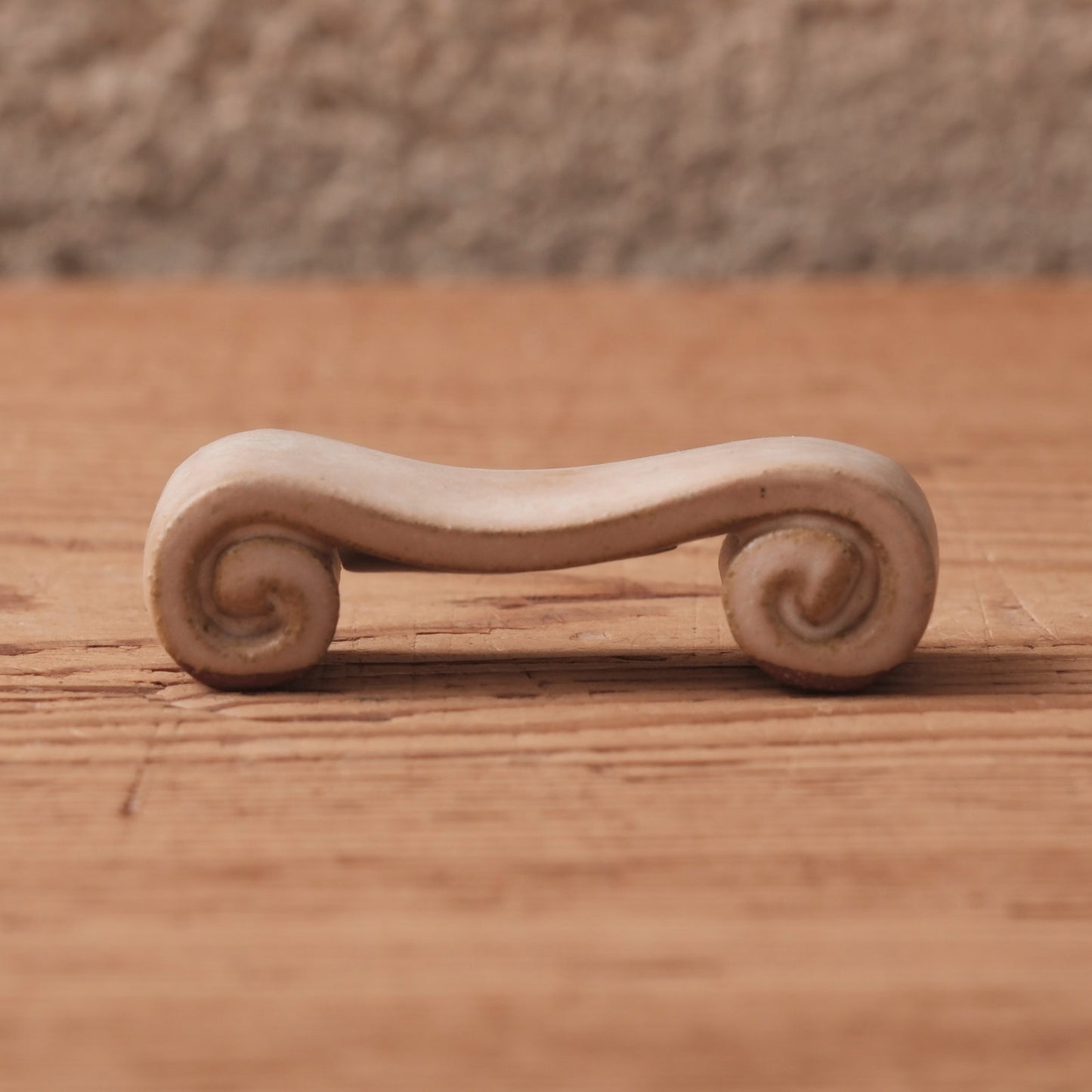 [ 北側 雄一 ] 箸置き 白砂釉