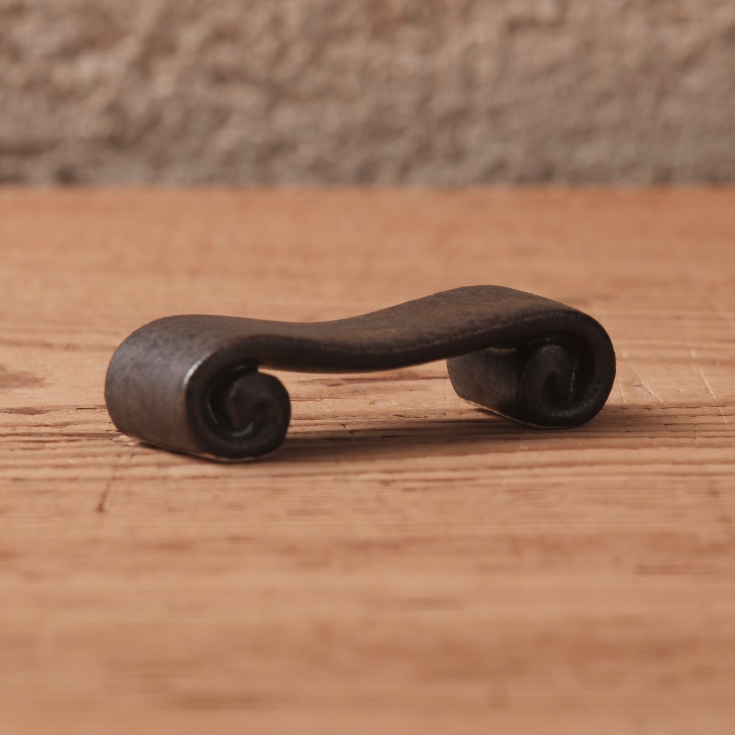 [ 北側 雄一 ] 箸置き 窯変黒釉