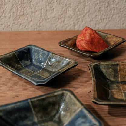 [ 田尾 明子 ] 色釉角小鉢 青‐織部 幅約11cm