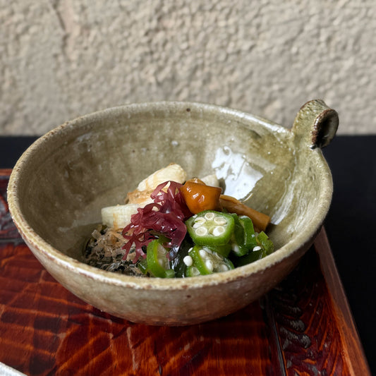 [ 田尾 明子 ] 灰釉ちびナス小鉢 幅約14cm