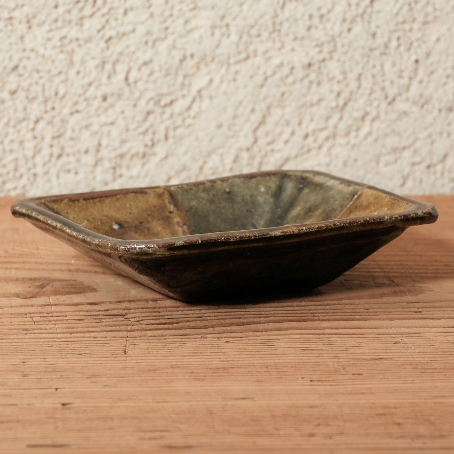 [ 田尾 明子 ] 色釉角小鉢 飴‐織部 幅約11cm