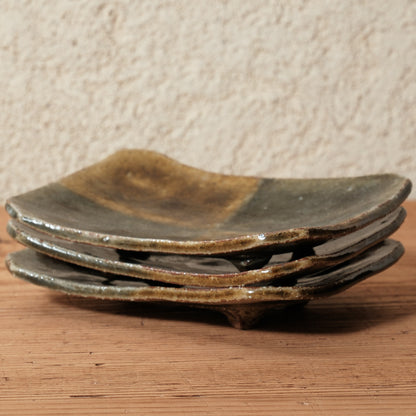 [ 田尾 明子 ] 色釉小板皿 織部-飴 幅約13cm