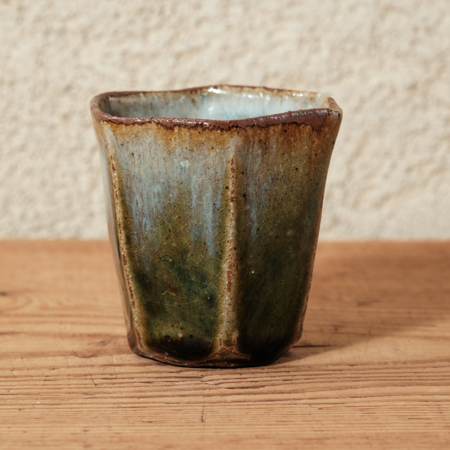 [ 田尾 明子 ] ぐい呑み-織部01 幅約6.4cm×高約6.5cm