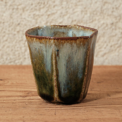 [ 田尾 明子 ] ぐい呑み-織部01 幅約6.4cm×高約6.5cm
