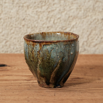 [ 田尾 明子 ] ぐい呑みS 織部 幅約6.0cm×高約5.5cm