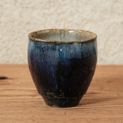 [ 田尾 明子 ] ぐい呑み-青釉01 幅約6.4cm×高約6.4cm