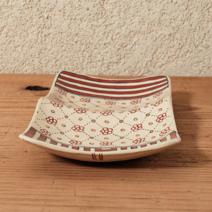 [ 加藤 喜道 ] 2ツ仕切りplate 幅約21.5cm 赤絵・金彩 A