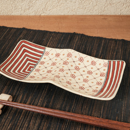 [ 加藤 喜道 ] 2ツ仕切りplate 幅約21.5cm 赤絵・金彩 A