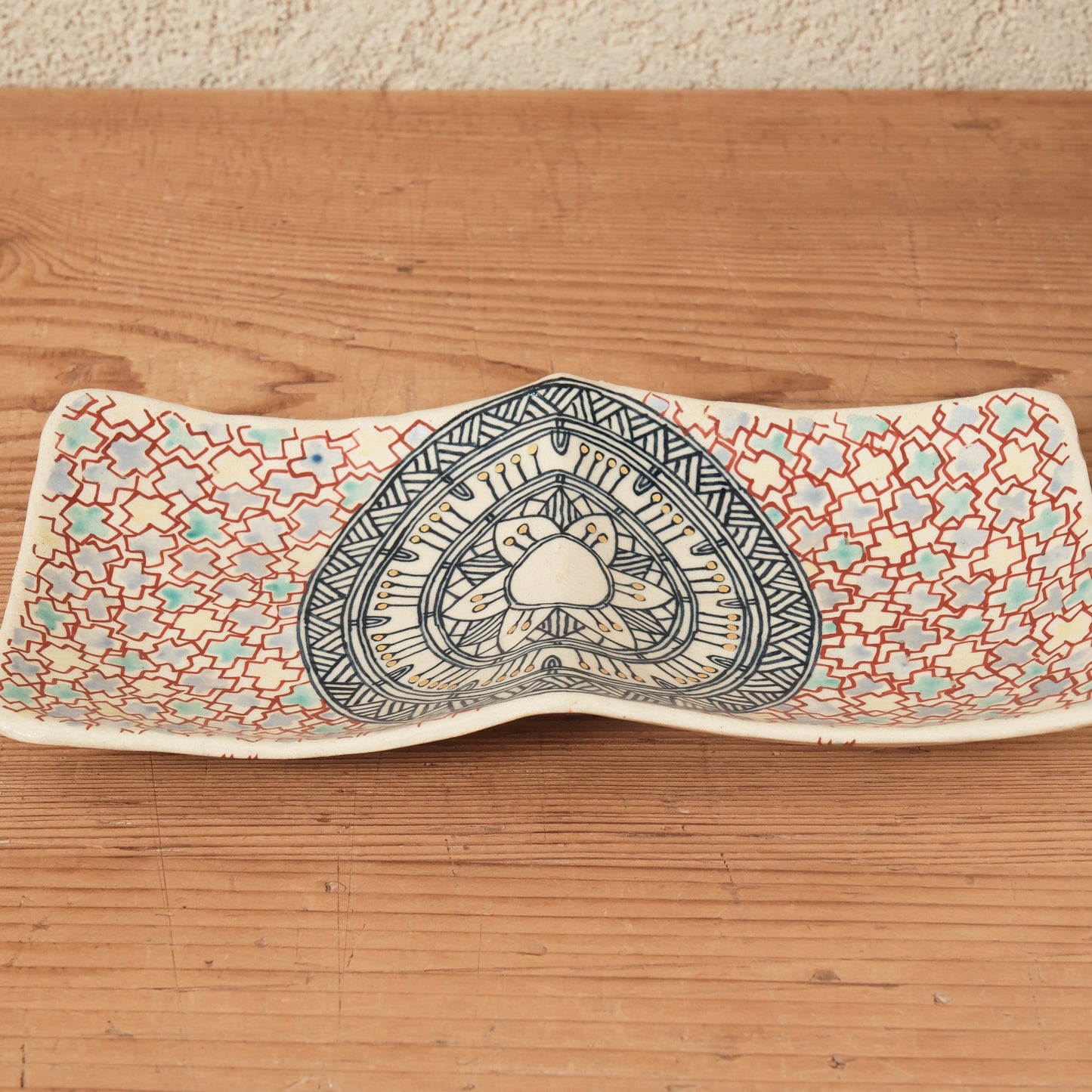[ 加藤 喜道 ] 2ツ仕切りplate 幅約21.5cm 赤絵・金彩 B
