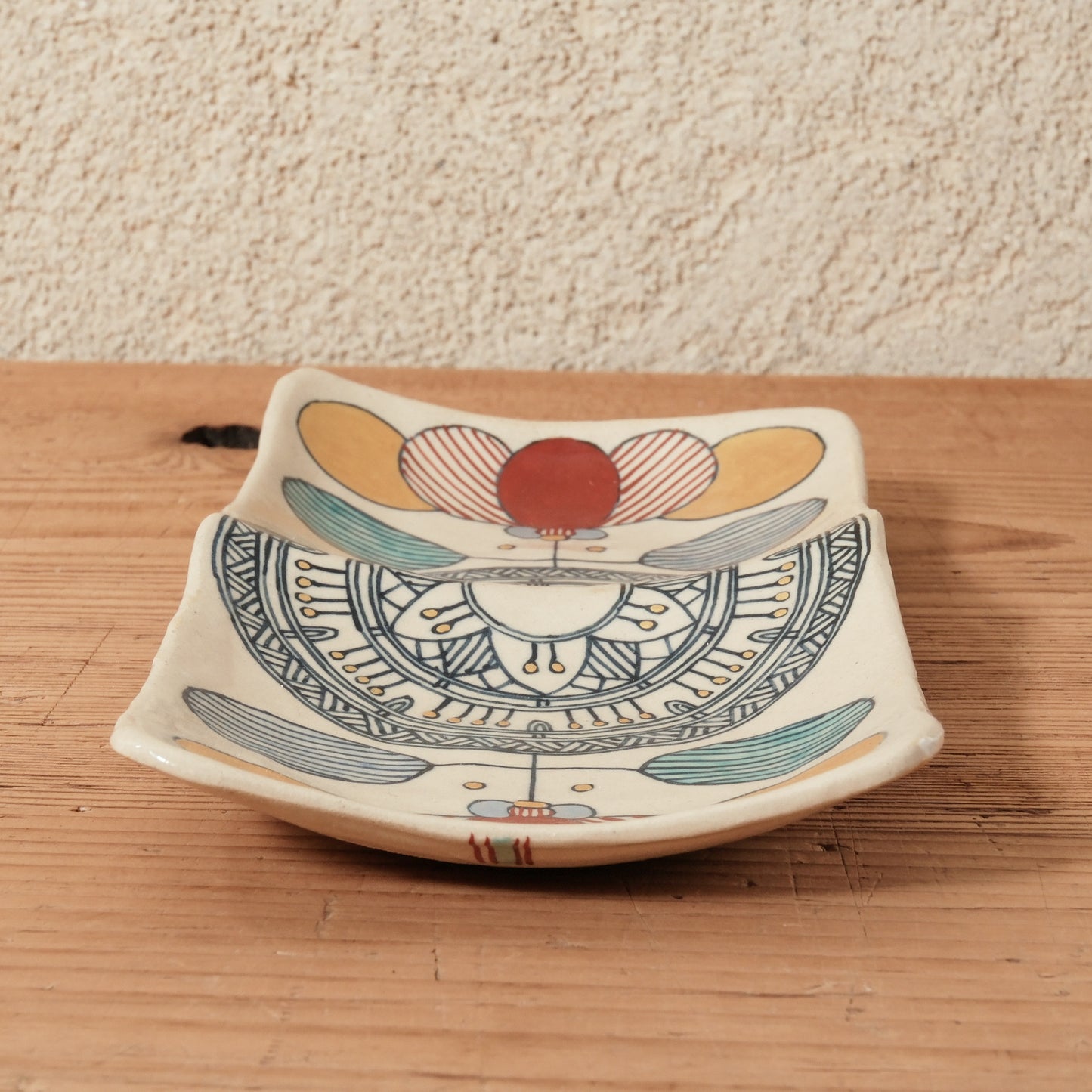 [ 加藤 喜道 ] 2ツ仕切りplate 幅約21.5cm 赤絵・金彩 E