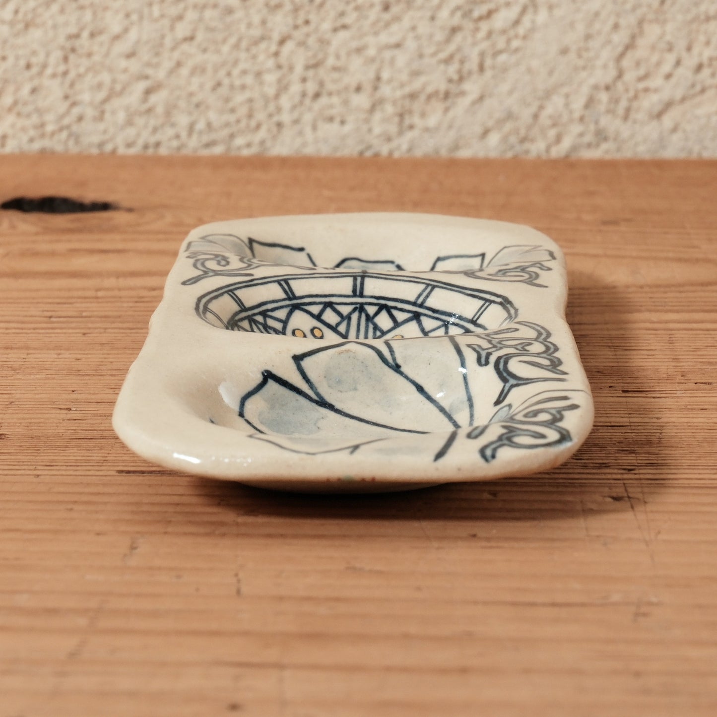 [ 加藤 喜道 ] 3点薬味plate 幅約18cm 赤絵・金彩 B