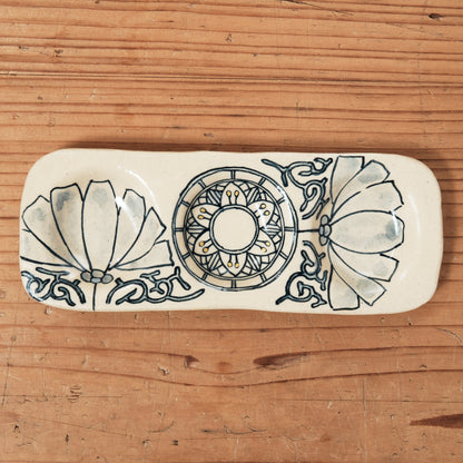 [ 加藤 喜道 ] 3点薬味plate 幅約18cm 赤絵・金彩 B