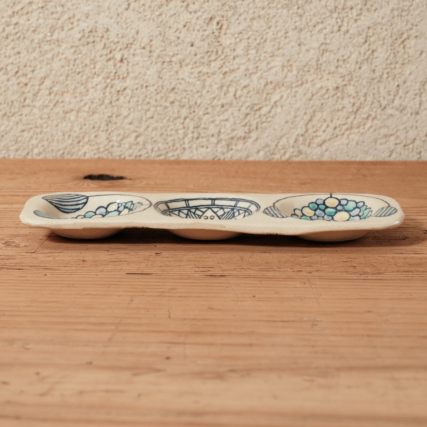 [ 加藤 喜道 ] 3点薬味plate 幅約18cm 赤絵・金彩 C