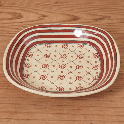 [ 加藤 喜道 ] 正方形 plate 幅約17cm 赤絵・金彩 A