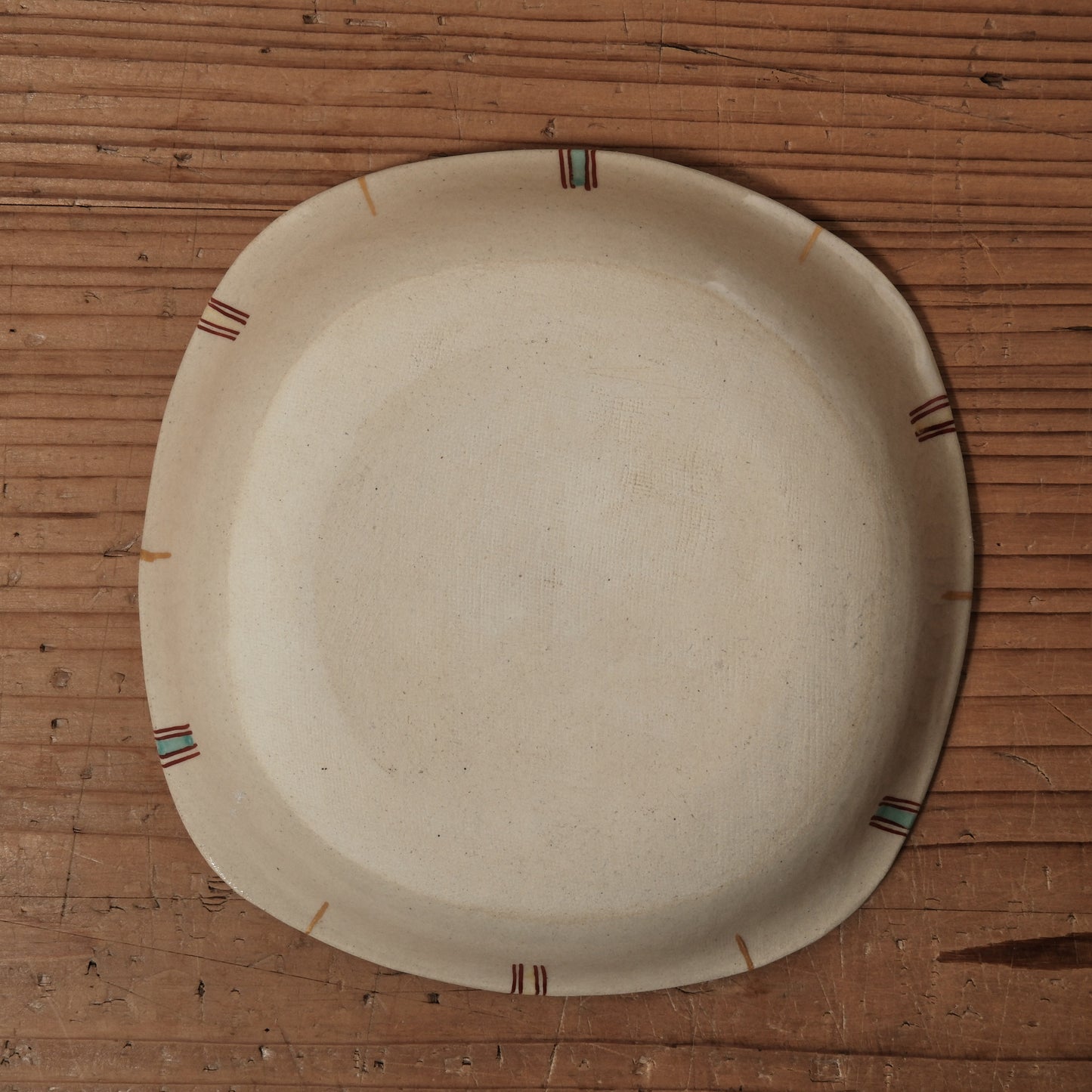 [ 加藤 喜道 ] 正方形 plate 幅約17cm 赤絵・金彩 D