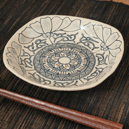 [ 加藤 喜道 ] 正方形 plate 幅約17cm 赤絵・金彩 E