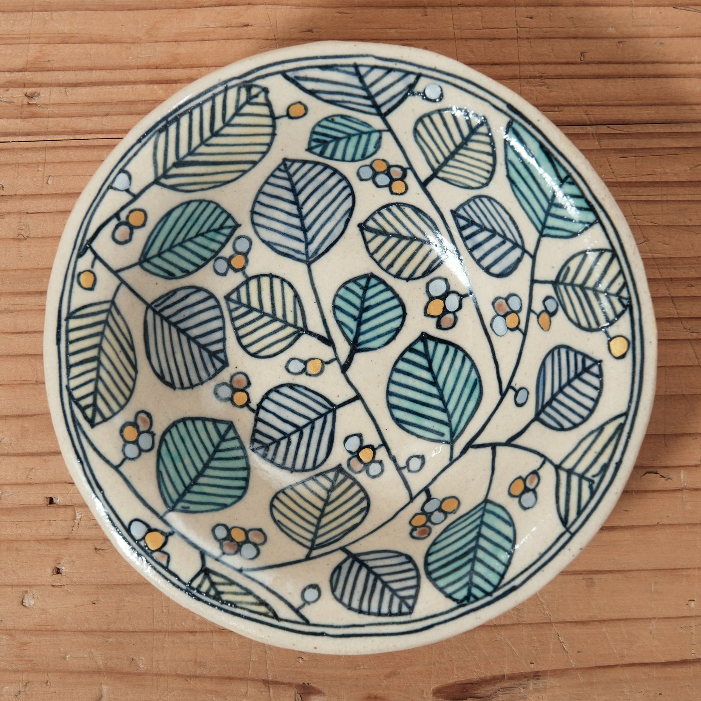 [ 加藤 喜道 ] 小鉢 直径約12cm 赤絵・金彩 C