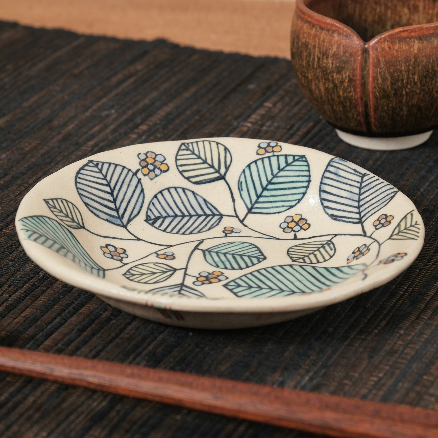 [ 加藤 喜道 ] 小鉢 直径約12.7cm 赤絵・金彩 E