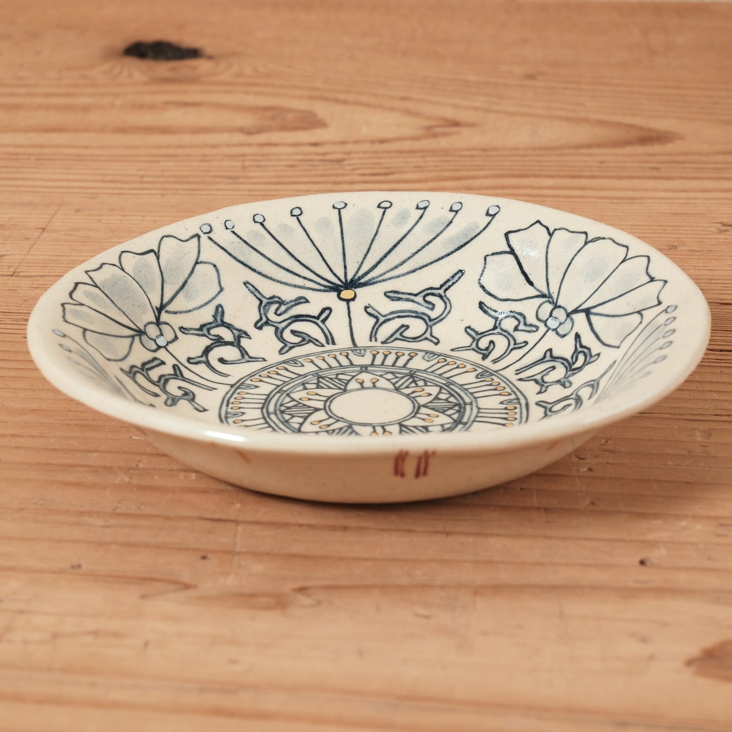 [ 加藤 喜道 ] 小鉢 直径約14.5cm 赤絵・金彩 B