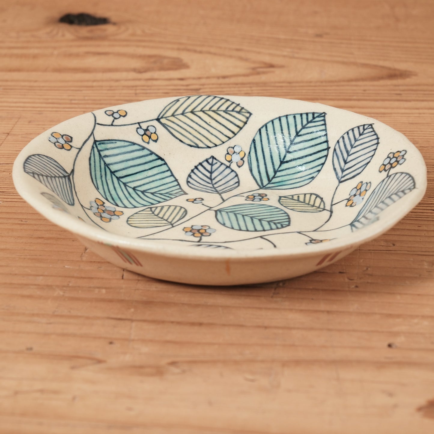 [ 加藤 喜道 ] 小鉢 直径約14.5cm 赤絵・金彩 E