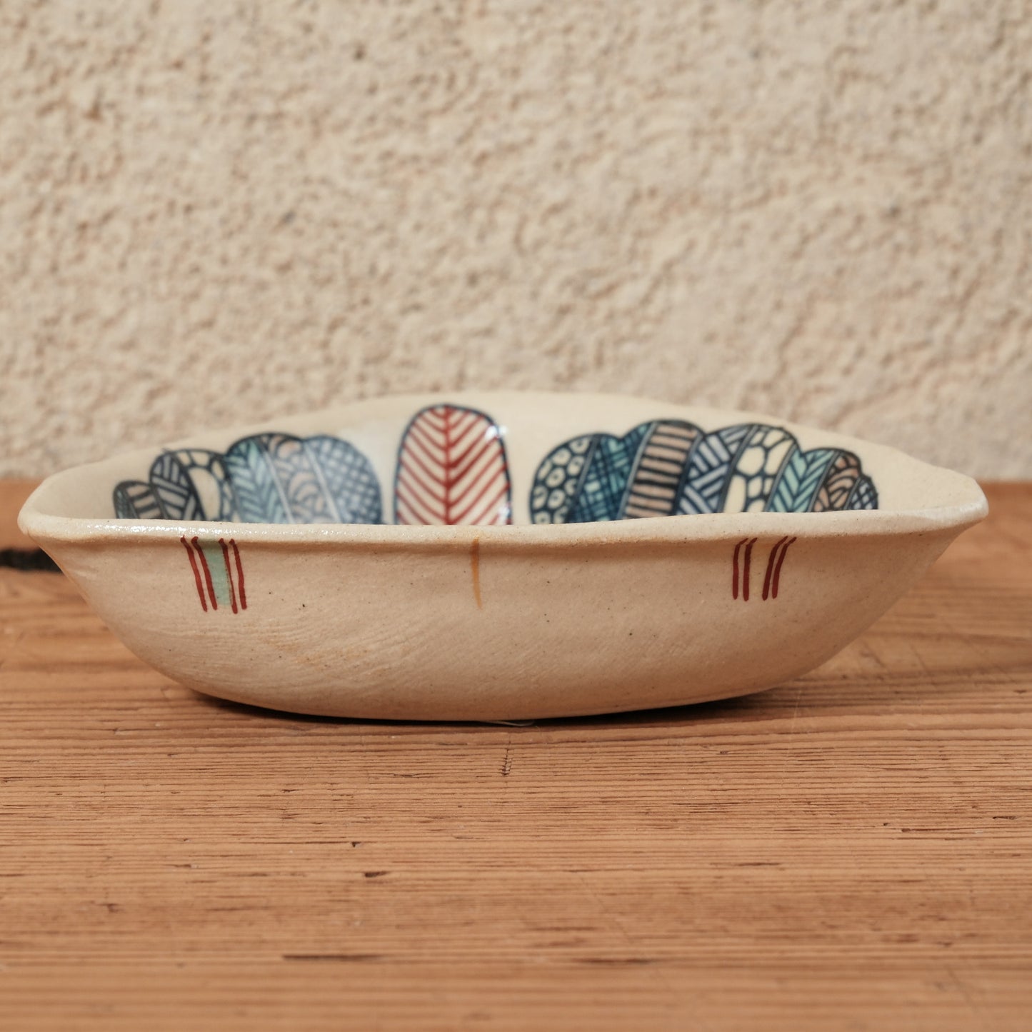 [ 加藤 喜道 ] 絵付け △小鉢 幅約12.8cm  赤絵・金彩 D