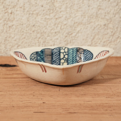 [ 加藤 喜道 ] 絵付け △小鉢 幅約12.8cm  赤絵・金彩 D