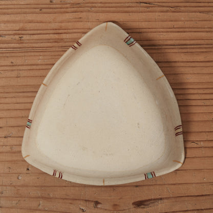 [ 加藤 喜道 ] 絵付け △小鉢 幅約12.8cm  赤絵・金彩 E