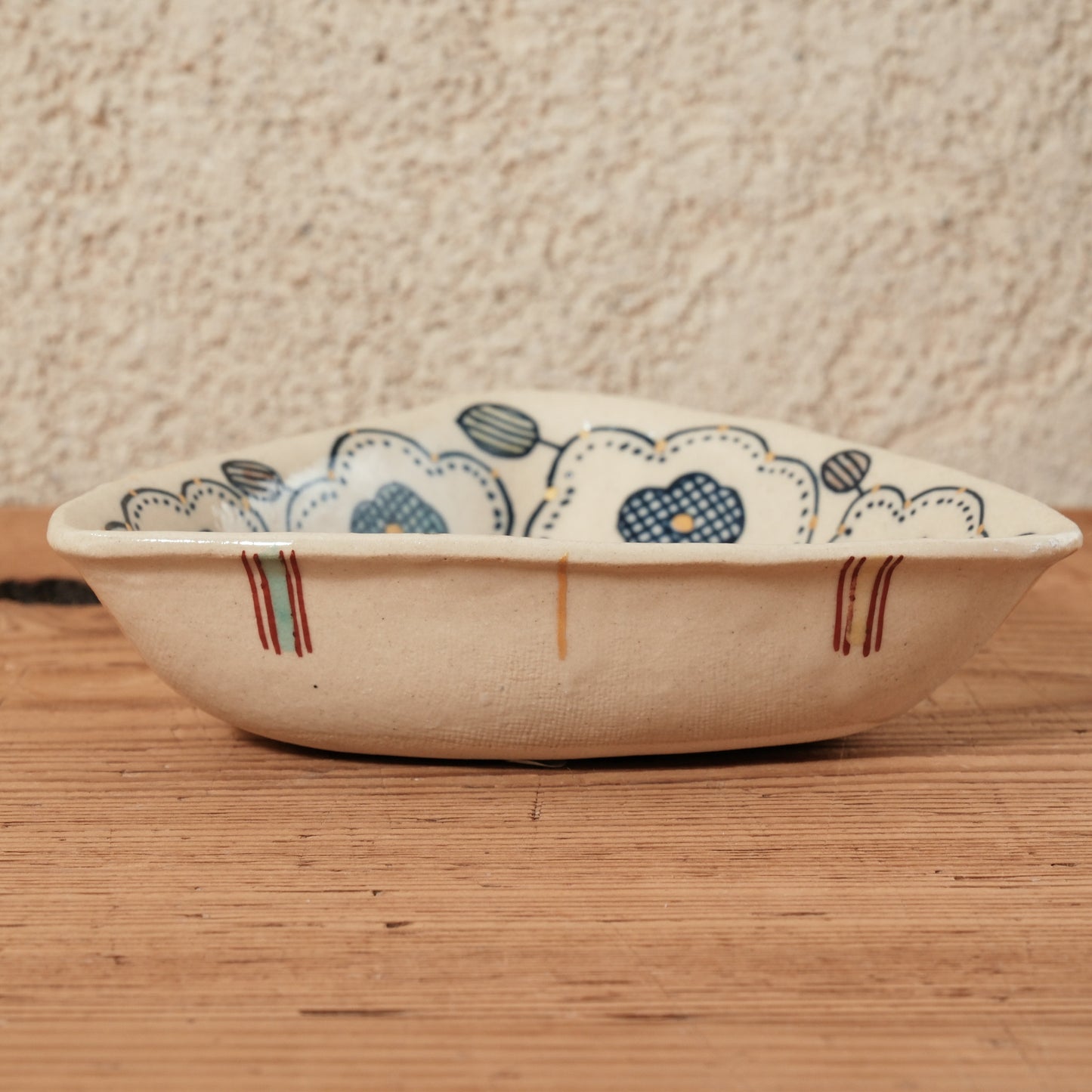 [ 加藤 喜道 ] 絵付け △小鉢 幅約12.8cm  赤絵・金彩 F